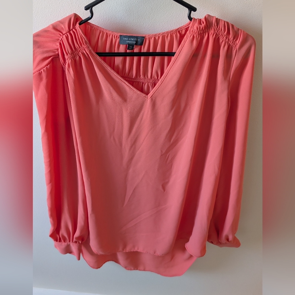 The Limited womens pink long sleeve sheer flowy blouse. Size XS